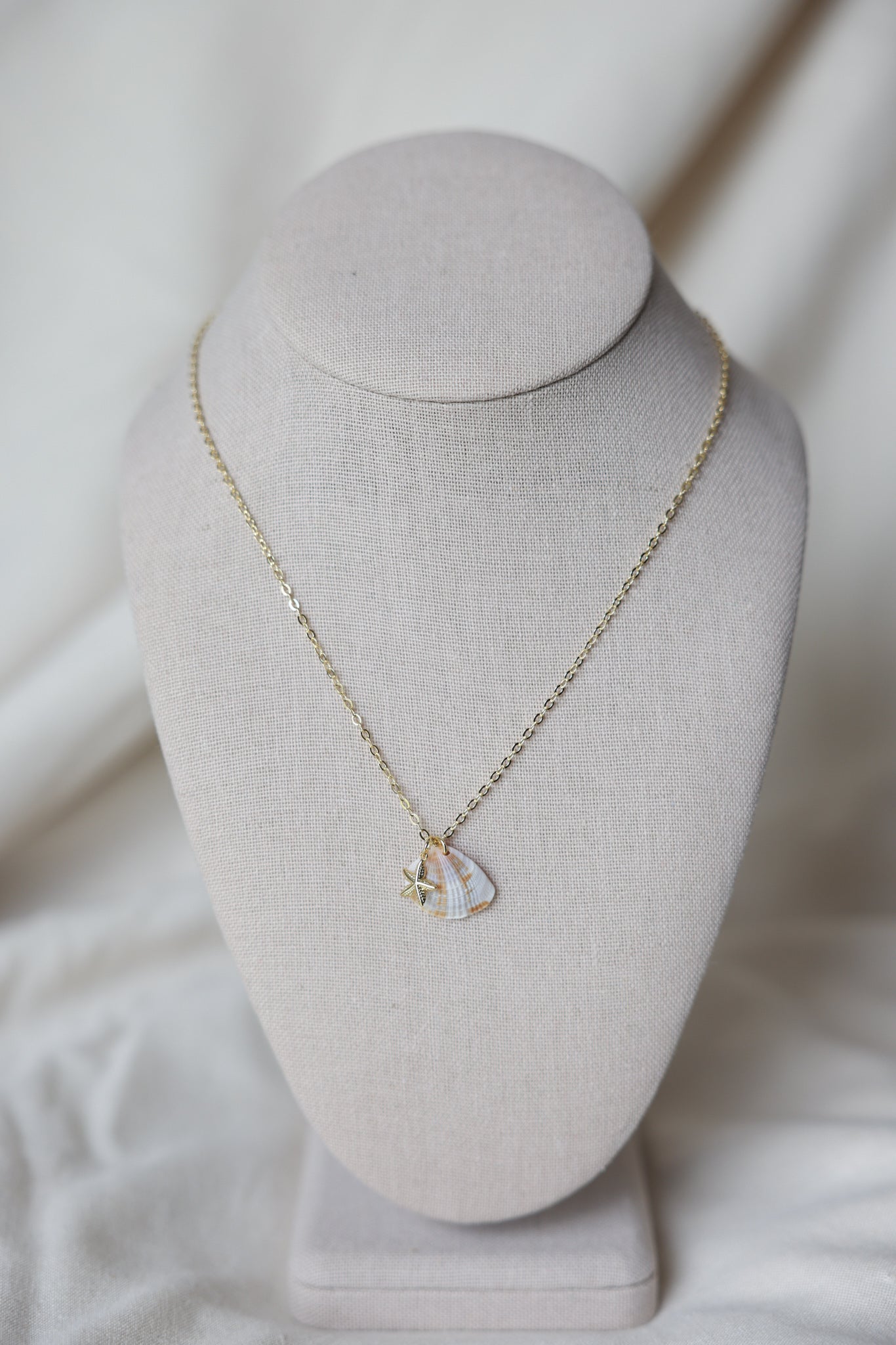 Seashell starfish necklace