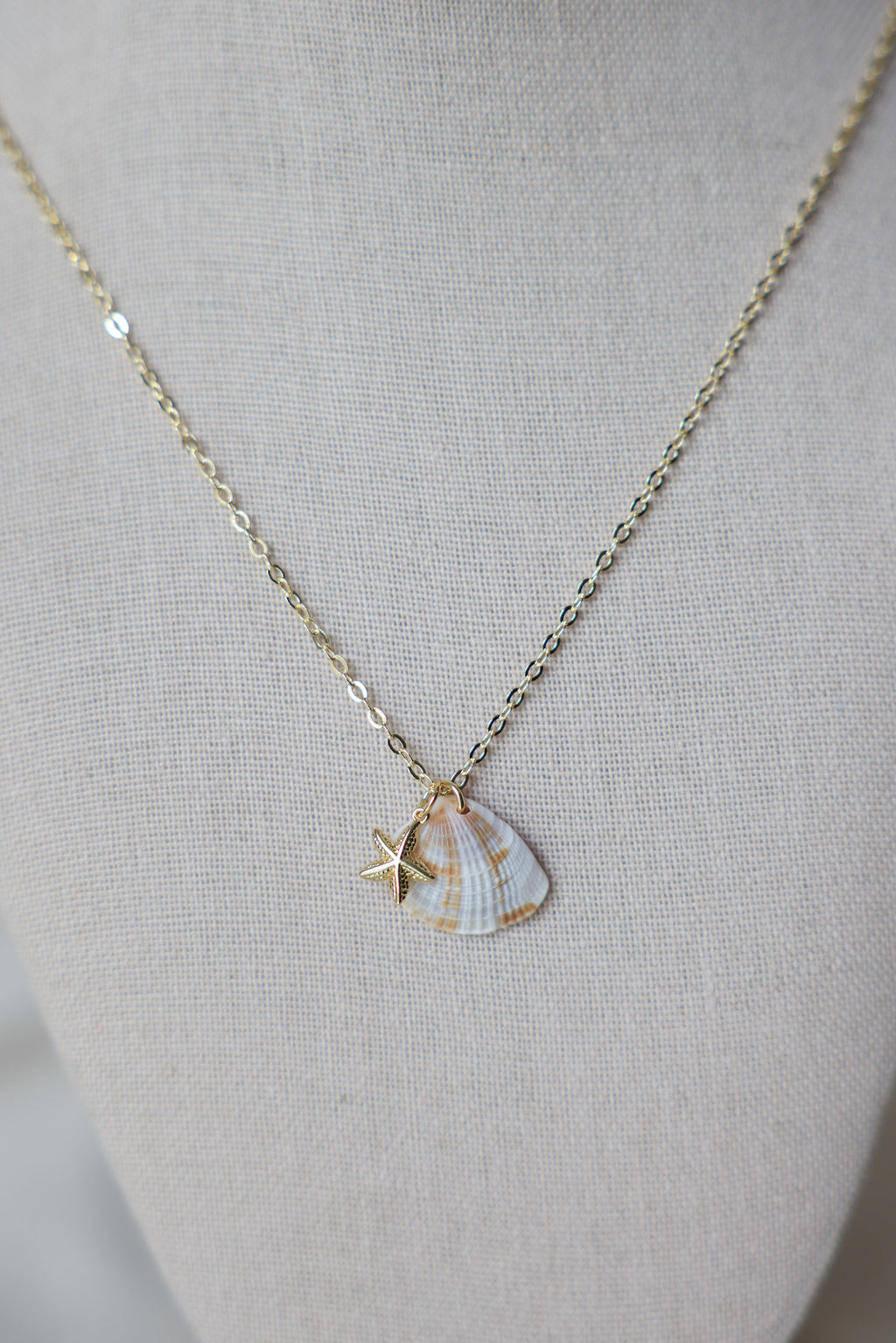 Seashell starfish necklace