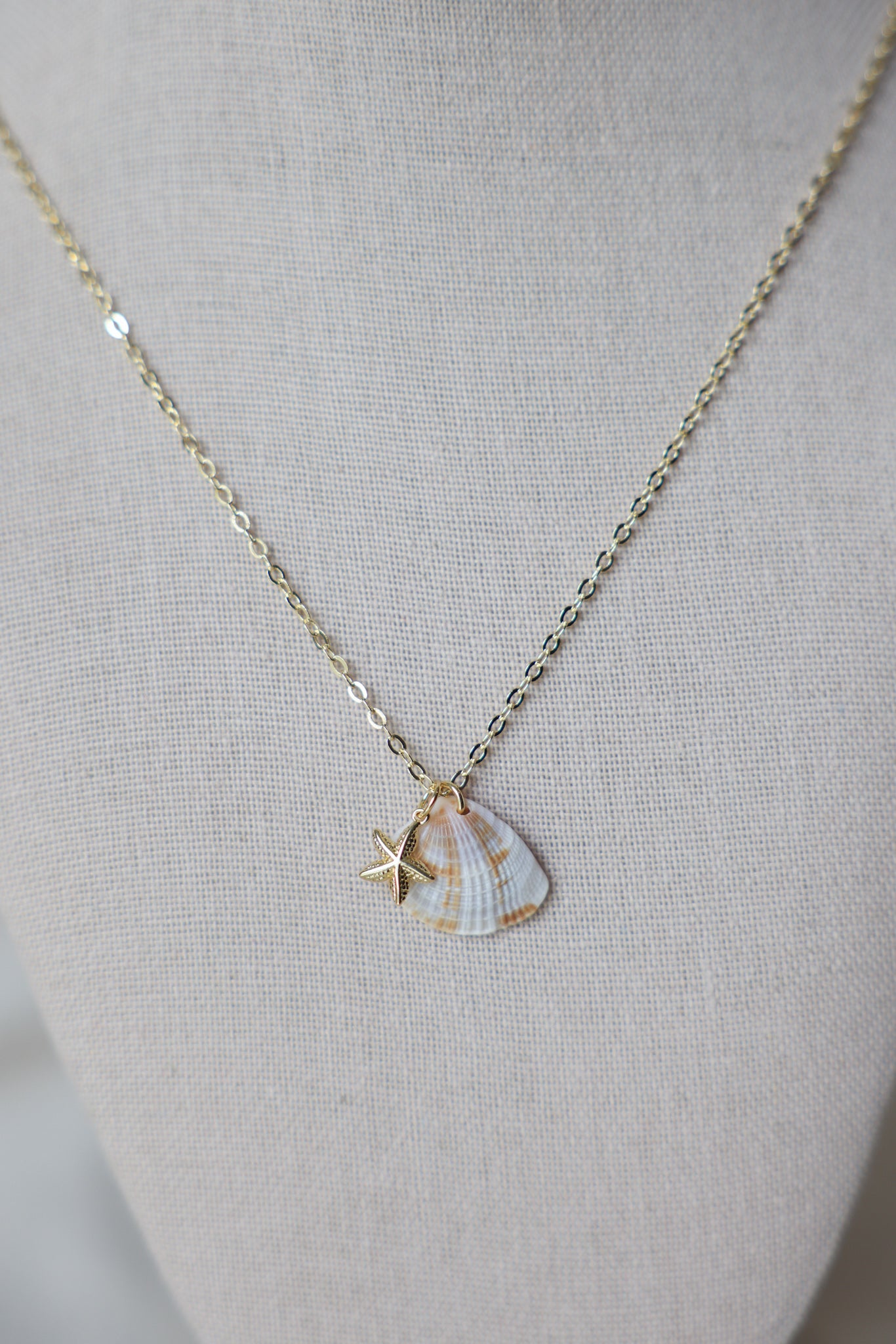 Seashell starfish necklace