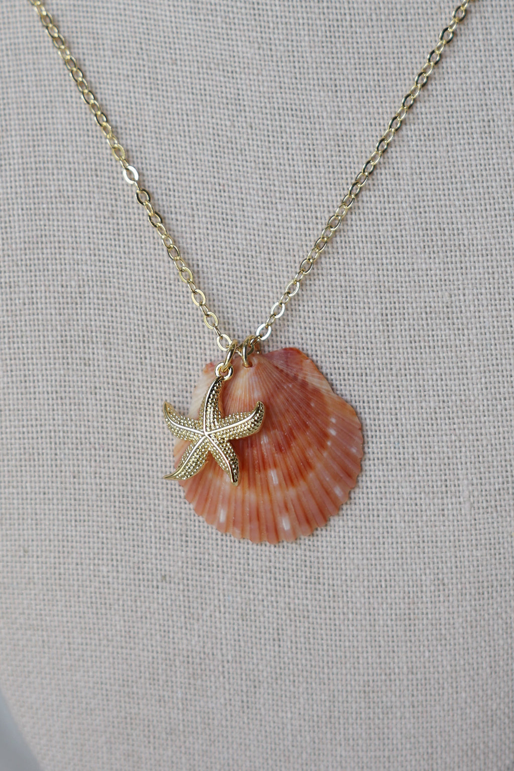 Seashell large starfish necklace