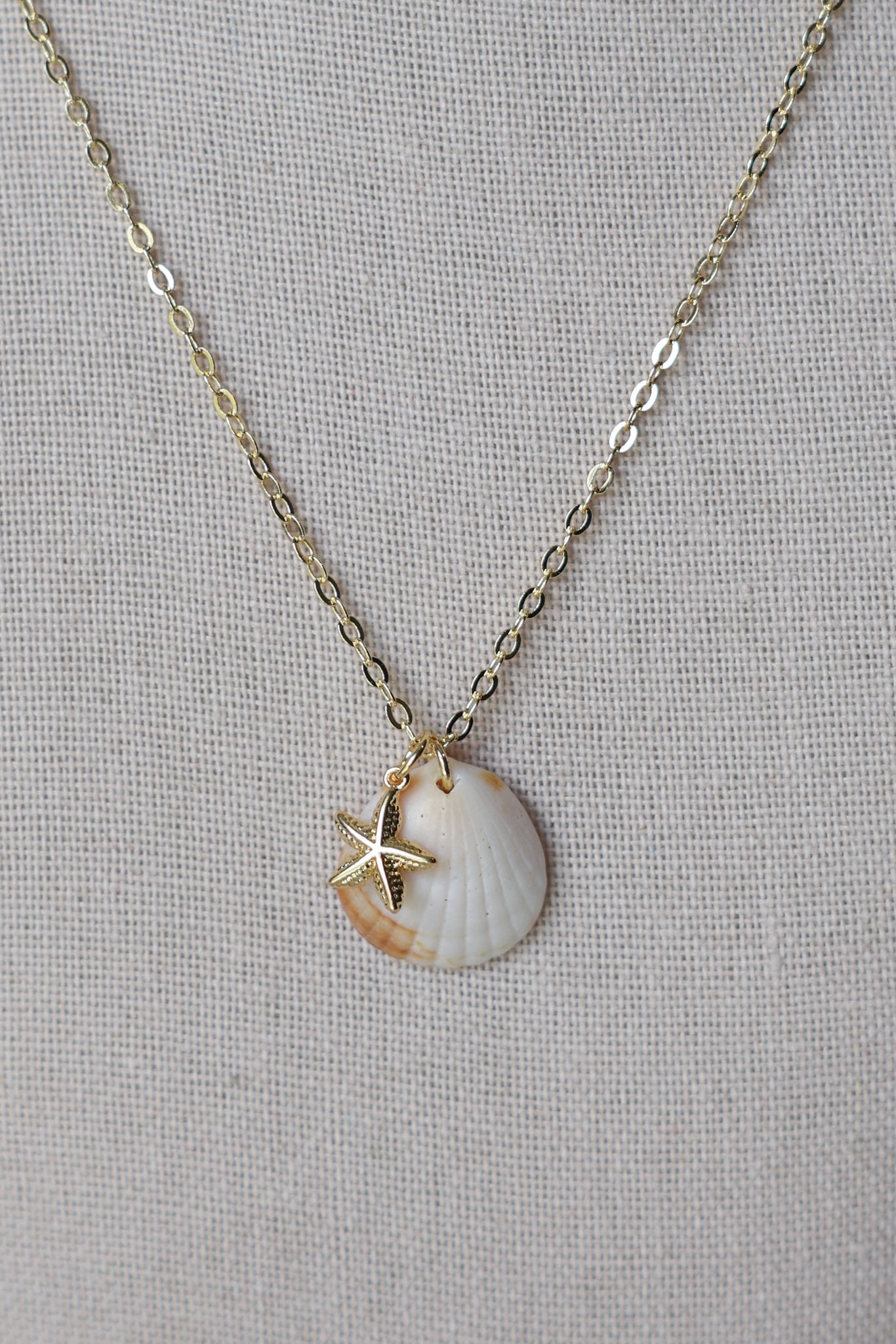 Seashell starfish necklace