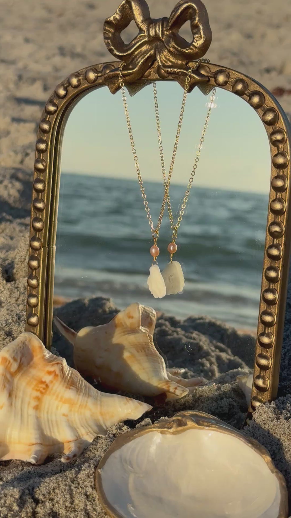 Seashell Pearl necklace